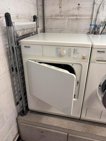 Miele Novotronic T220 beschikbaar voor biedingen