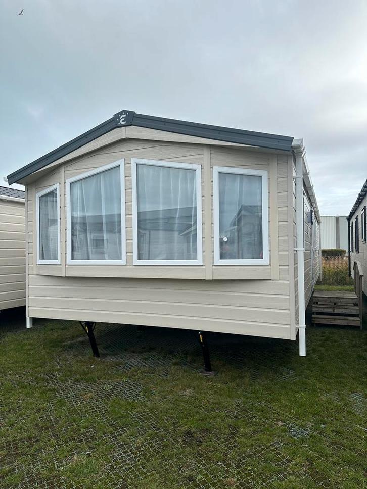 NEW HAMPTON 1100x400/2 LUXE 4 SEIZOEN CARAVAN, Caravans en Kamperen, Stacaravans, tot en met 6, Ophalen