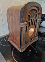 Perfect werkende retro radio, Antiek en Kunst, Antiek | Tv's en Audio, Ophalen