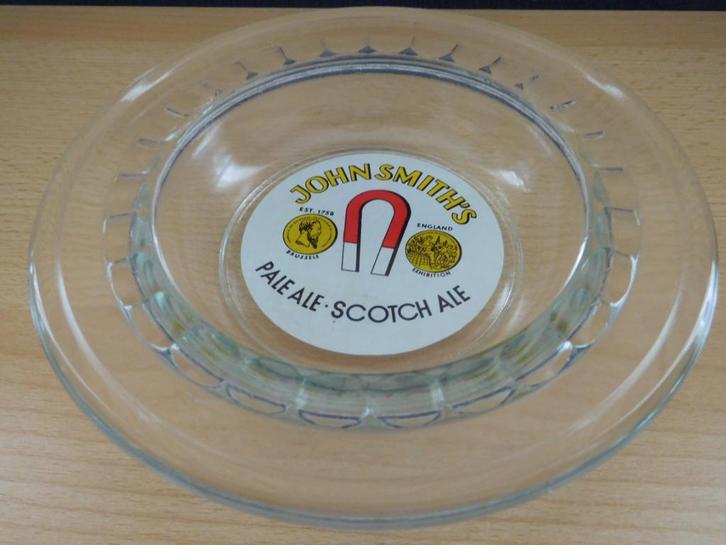 De asbak van John Smith, Verzamelen, Rookartikelen, Aanstekers en Luciferdoosjes, Nieuw, Asbak, Ophalen of Verzenden