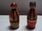 Set van 2 houten poppetjes met kleinere erin., Enlèvement ou Envoi