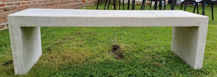 Witte tuinbank uit gewapend beton, Tuin en Terras, Tuinbanken, Nieuw, Overige materialen, Ophalen