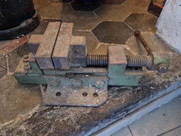 zware bankschroef beschikbaar voor biedingen