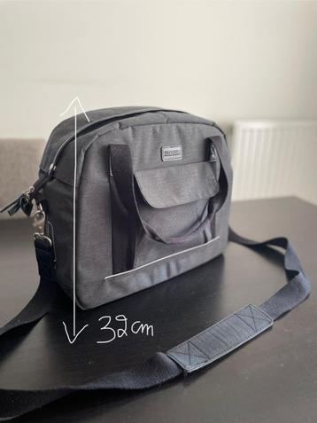 Basile Portland businessbag/fietstas beschikbaar voor biedingen