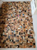Uniek tapijt gemaakt uit lederen jeanspatches, Maison & Meubles, Ameublement | Tapis & Moquettes, Enlèvement