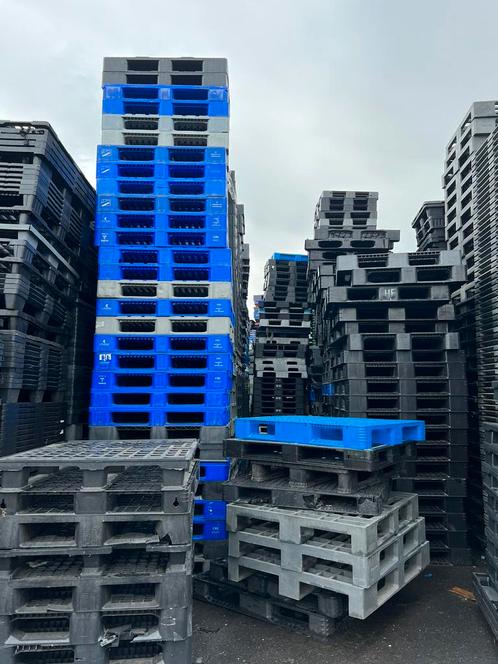 Plastic pallets €6/stuk verschillende maten, Doe-het-zelf en Bouw, Kratten en Dozen, Gebruikt, Overige typen, 100 cm of meer, 35 tot 50 cm