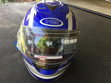 Moto helm beschikbaar voor biedingen