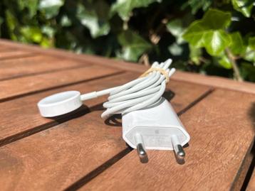 Apple Watch oplaad kabel + adapter beschikbaar voor biedingen