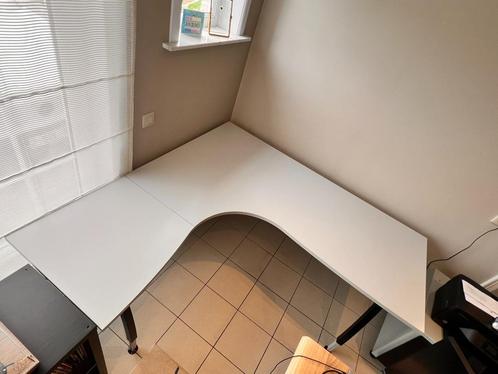 Hoekbureau - Groot en stevig, in goede staat (L-vorm), Huis en Inrichting, Bureaus, Bureau, Ophalen