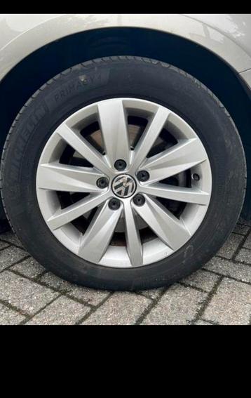 Passat-velgen beschikbaar voor biedingen