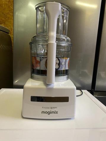 Magimix | Multifunctionele robot CS5200XL 18590B