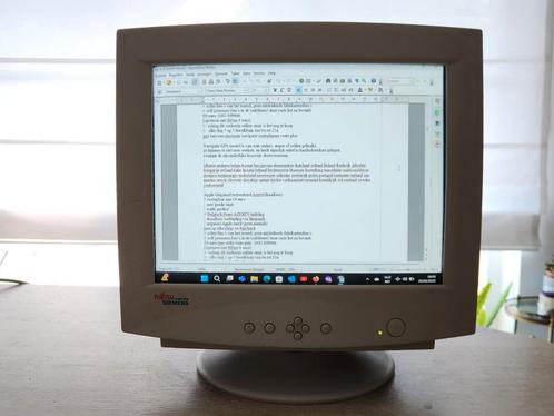 Beeldbuis CRT monitor pc (werkt perfect), Computers en Software, Monitoren, Zo goed als nieuw, HDMI, VGA, Gaming, Kantelbaar, Ophalen