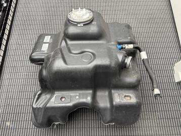 997.201.013.01 brandstoftank 997 C4 beschikbaar voor biedingen