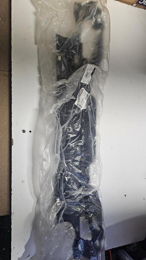Achterbumper montage steun bracket links BMW 4 serie G26 Gra, Auto-onderdelen, Carrosserie, Bumper, BMW, Achter, Nieuw, Herkomst onderdeel bekend
