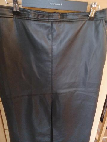 nieuwe mooie zwarte lederlook rok, heel goede kwaliteit beschikbaar voor biedingen