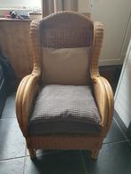 Vintage fauteuil van rotan, Huis en Inrichting, Fauteuils, Zo goed als nieuw, Ophalen