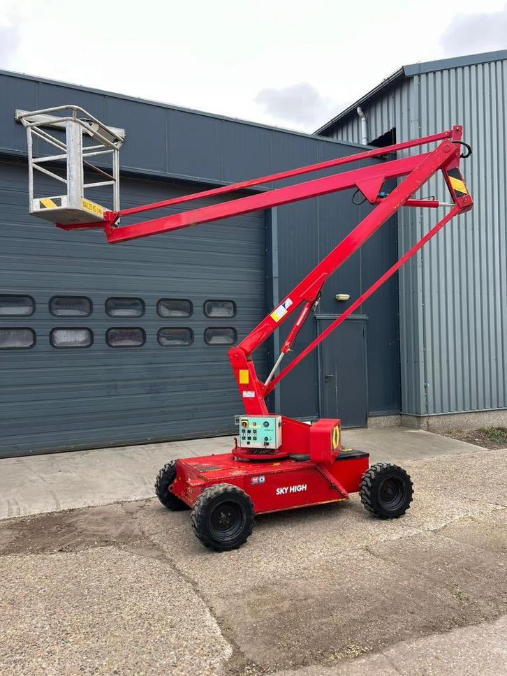 Skyhigh st 100 knikarm hoogwerker, Zakelijke goederen, Machines en Bouw | Liften, Steigers en Ladders, Ophalen