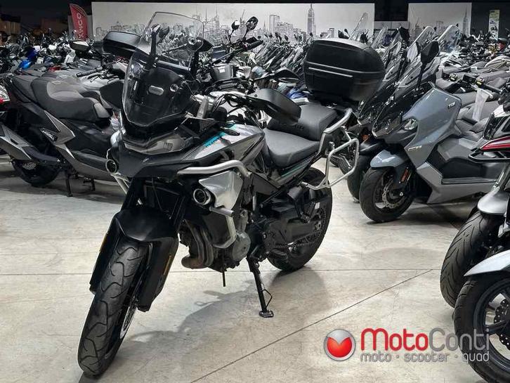 CF Moto MT 800 Sport 2023 [11292 km], Motoren, Motoren | CFMOTO, Bedrijf, Sport, meer dan 35 kW, 1 cilinder, ABS, Ophalen of Verzenden