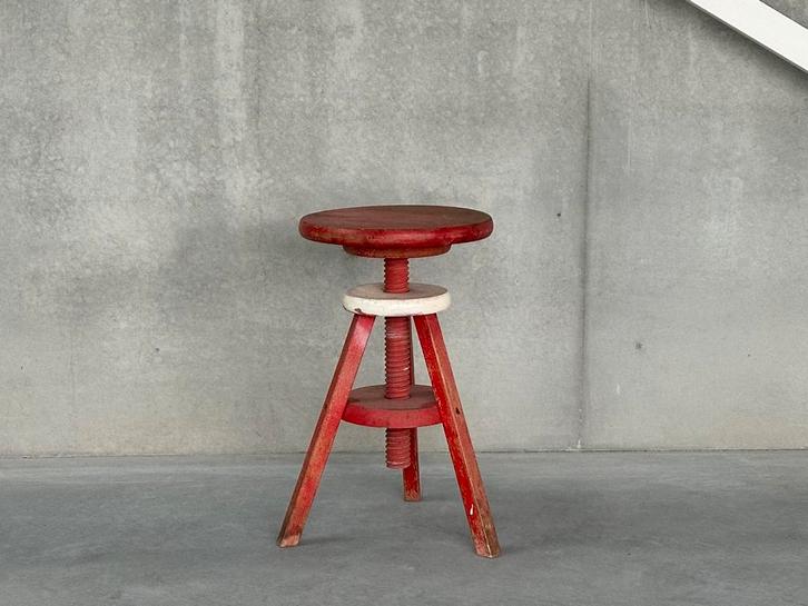 Vintage atelierkruk, Huis en Inrichting, Krukjes, Zo goed als nieuw, Hout, Ophalen