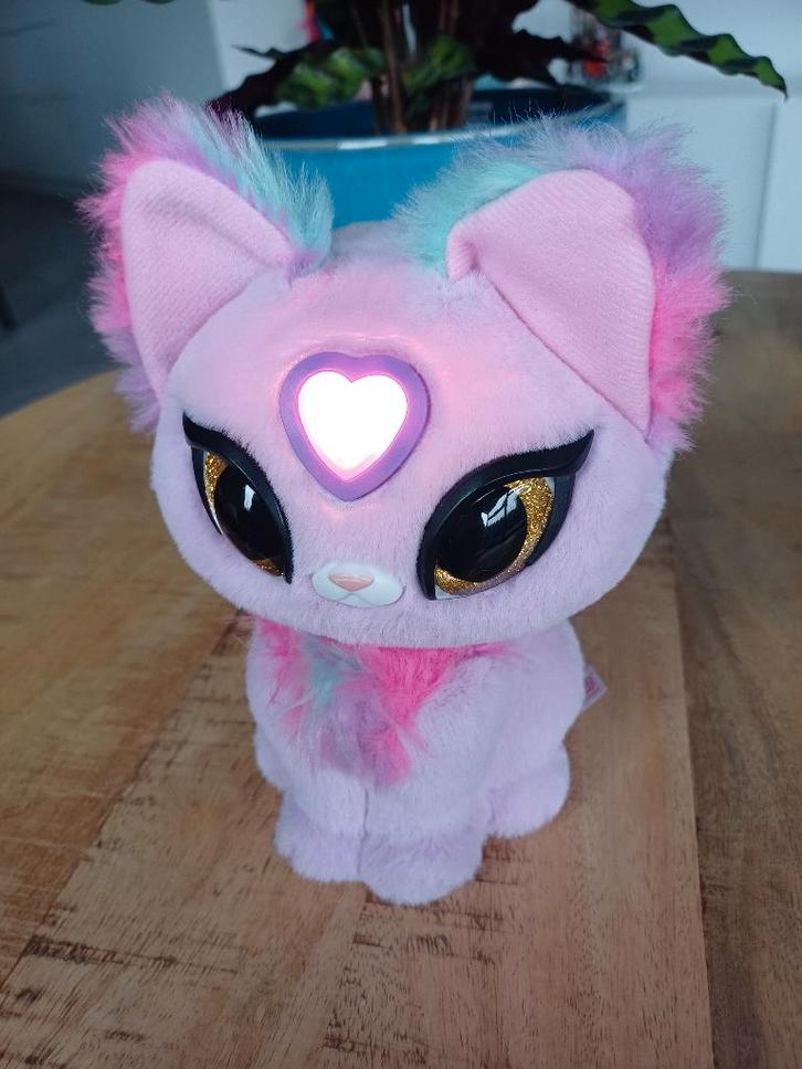 My Fuzzy Friends Magic Whisper Zoey Rose, Enfants & Bébés, Jouets | Peluches, Comme neuf, Chat, Enlèvement ou Envoi