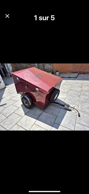 Motoraanhangwagen beschikbaar voor biedingen