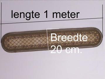 Retro, tafeltapijt, kastkleed met goud rand, 1 meter lang.  beschikbaar voor biedingen