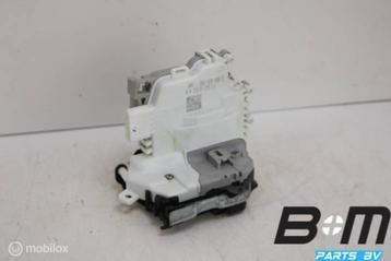 Portierslot linksachter Audi A1 8X 8X0839015E beschikbaar voor biedingen