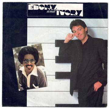 Paul McCartney — Ebony And Ivory - 45RPM - 7" (1982) beschikbaar voor biedingen