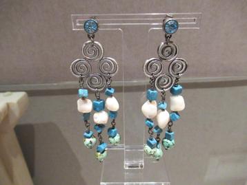 Nieuwe Dyrberg/Kern oorhangers met parelmoer en turquoise beschikbaar voor biedingen