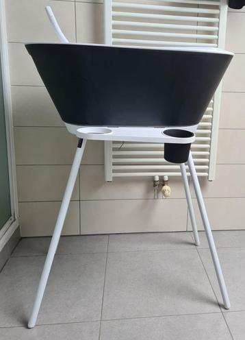 WeToo babybad (Black) met metalen poten + Bath Cup beschikbaar voor biedingen