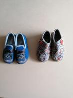 2 paires de chaussons douillets taille 29, Enfants & Bébés, Vêtements enfant | Chaussures & Chaussettes, Enlèvement ou Envoi, Comme neuf
