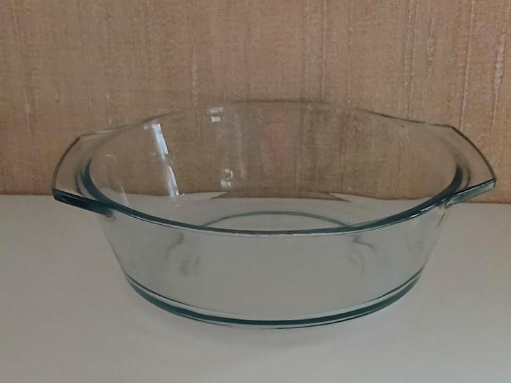 Plat en verre Marinex - Made in Brazil - diam.15cm prof.5cm, Maison & Meubles, Cuisine | Vaisselle, Comme neuf, Autres types, Autres styles