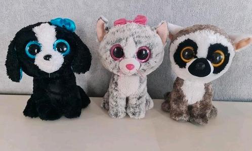 Knuffel met blinkende ogen / merk ty  ( 4 stuks ), Kinderen en Baby's, Speelgoed | Knuffels en Pluche, Zo goed als nieuw, Hond