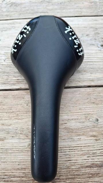 Fizik Antares zadel, Enlèvement ou Envoi, Utilisé, Selle