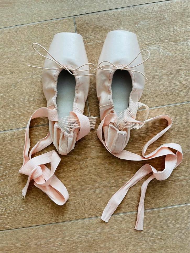 Pantoffels, Ballet Pointe, 40, Sport en Fitness, Ballet, Gebruikt, Schoenen, Ophalen of Verzenden