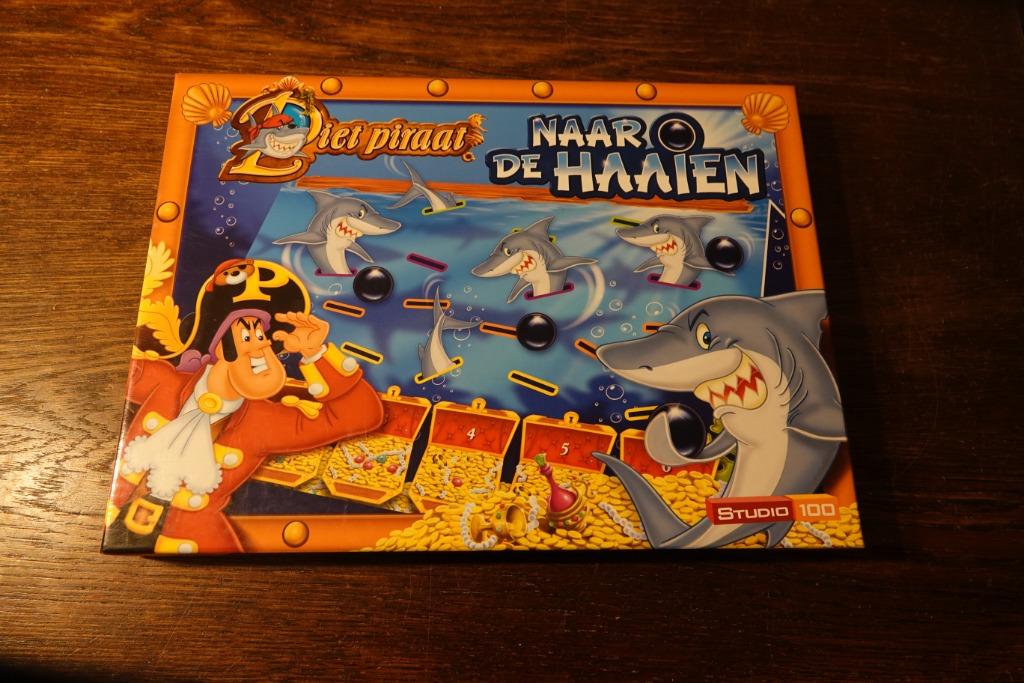 Piet piraat naar de haaien, Ophalen of Verzenden, Gebruikt