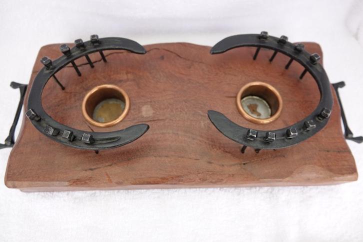hoefijzer kunst : schotelverwarmer met koperen kaarsenhouder, Antiek en Kunst, Curiosa en Brocante, Ophalen of Verzenden