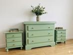 Dressoir & 2 nachtkastjes – Massief hout, Huis en Inrichting, Kasten | Dressoirs, Ophalen, Zo goed als nieuw, Eikenhout
