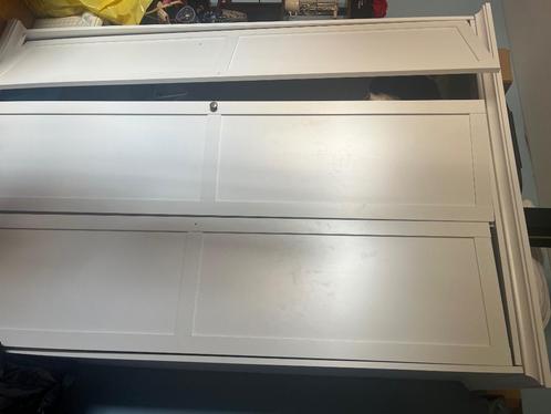 Witte kast, Huis en Inrichting, Kasten | Kleerkasten, Gebruikt, 150 tot 200 cm, 150 tot 200 cm, 50 tot 75 cm, Met deur(en), Met plank(en)