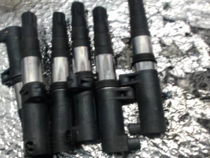 Injecteur Renault Kangoo 1.6i 70kw 7700107177 LP/13824, Auto-onderdelen, Motor en Toebehoren, Renault, Gebruikt, Ophalen