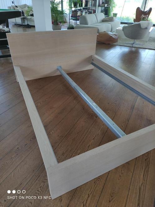 bed, Huis en Inrichting, Slaapkamer | Bedden, Zo goed als nieuw, Twijfelaar, 140 cm, 200 cm, Hout, Bruin, Ophalen