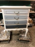 Petite commode 4 tiroirs rénovée., Enlèvement, Comme neuf