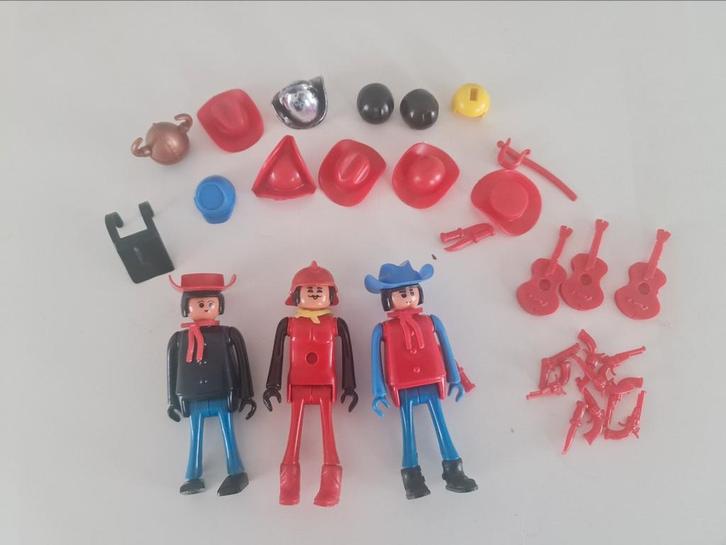 Speelfiguren big play : 3 poppetjes met accessoires, Kinderen en Baby's, Speelgoed | Actiefiguren, Zo goed als nieuw, Ophalen of Verzenden