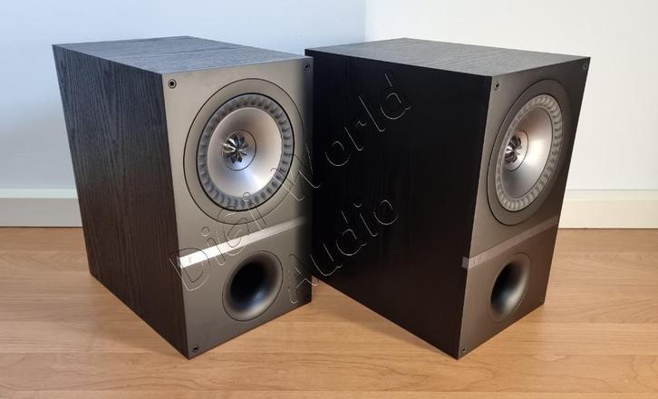 KEF Q300 speakers in de elegante kleur black ash, Audio, Tv en Foto, Luidsprekerboxen, Zo goed als nieuw, Front, Rear of Stereo speakers