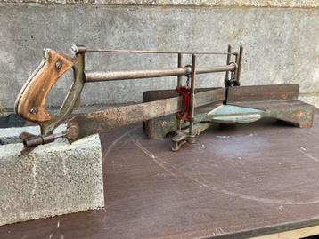 Ulmia verstekzaagmachine 354 beschikbaar voor biedingen