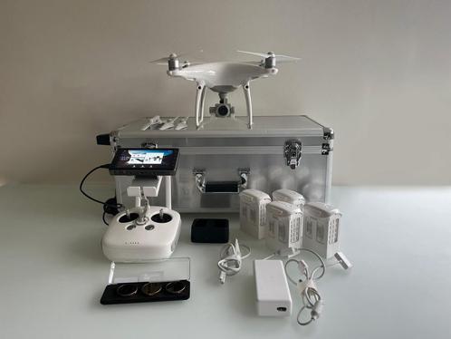 DJI Phantom 4 Pro + Crystalsky - Overcompleet, TV, Hi-fi & Vidéo, Drones, Comme neuf, Drone avec caméra, Enlèvement ou Envoi