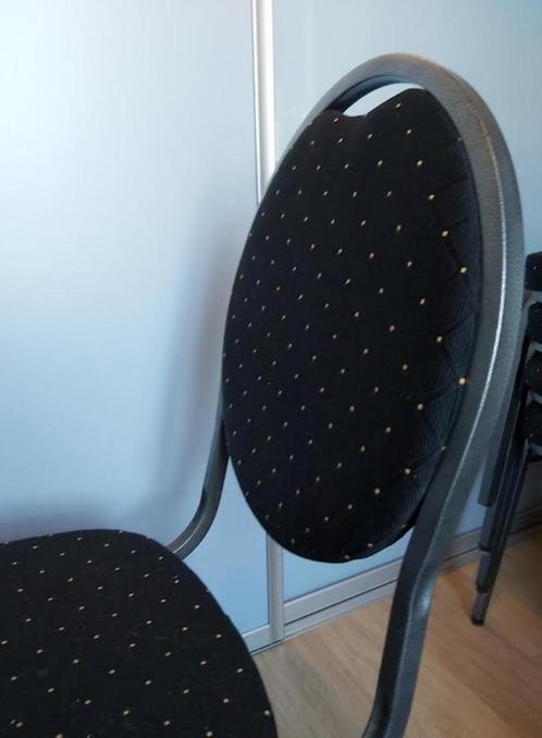 stapelbare stoel (5 stoelen), Huis en Inrichting, Stoelen, Gebruikt, Vijf, Zes of meer stoelen, Metaal, Stof, Zwart, Ophalen