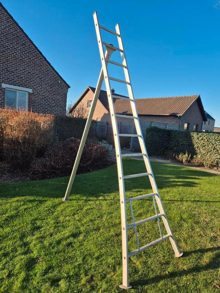 Driepoot pluk en snoeiladders  10 en 12 sporten, Tuin en Terras, Hand-tuingereedschap, Zo goed als nieuw, Overige soorten, Ophalen