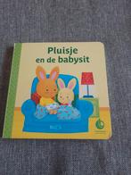 Pluisje en de babysit, Ophalen of Verzenden, Zo goed als nieuw