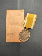 Médaille Allemande WW2 Schutzwall + sachet, Verzamelen, Ophalen of Verzenden